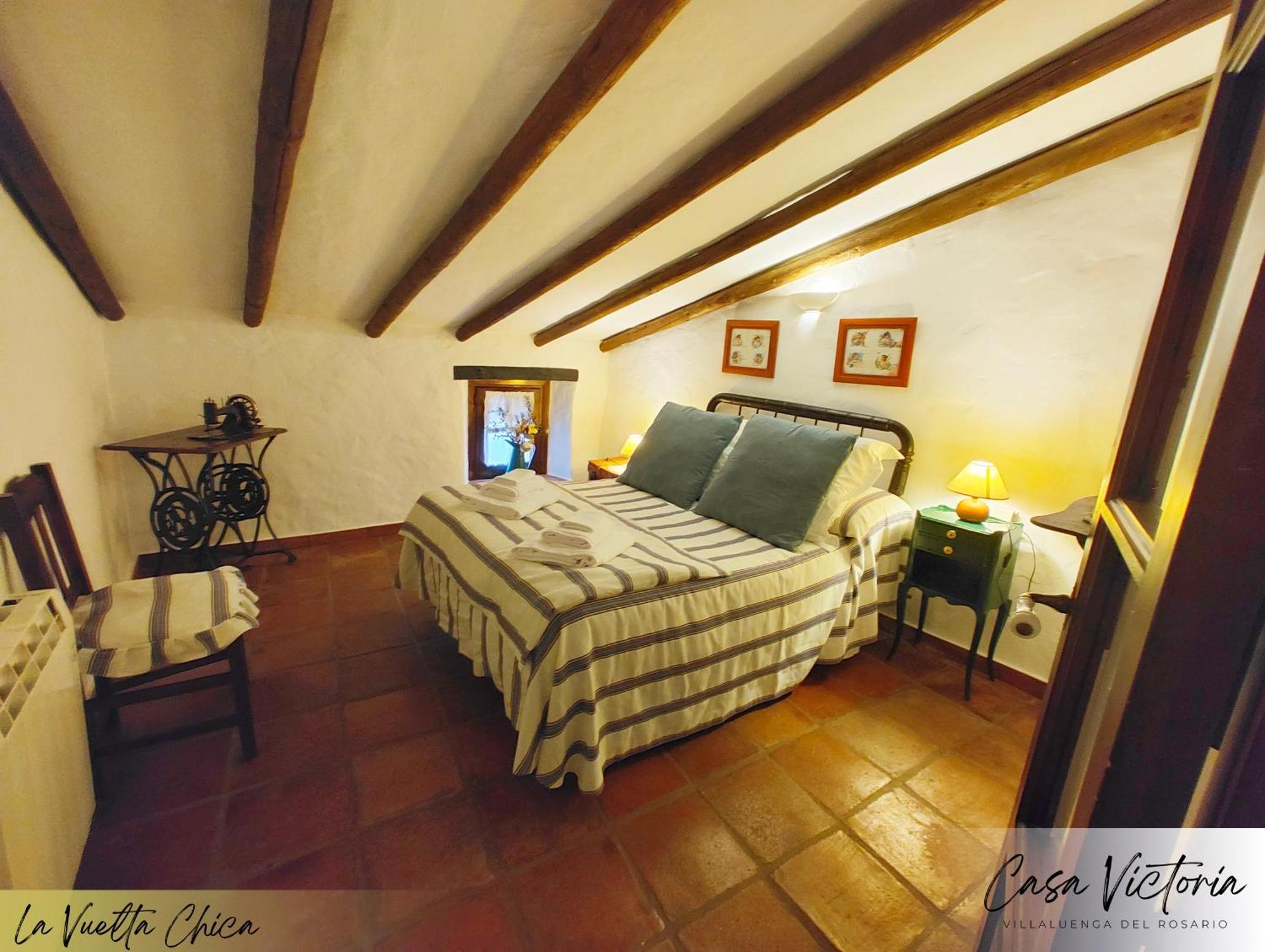 Conjunto Rural Casa Victoria Guest House Villaluenga Del Rosario Exterior photo