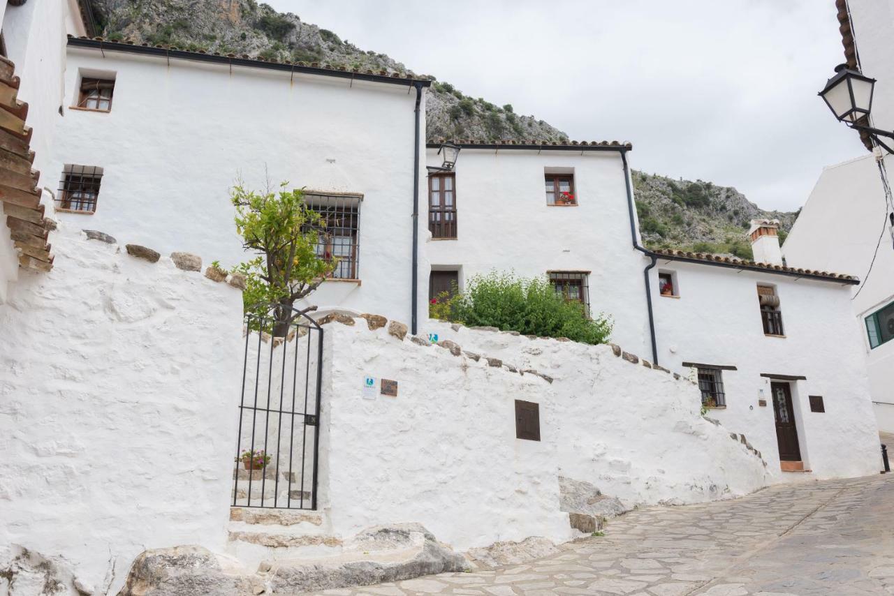 Conjunto Rural Casa Victoria Guest House Villaluenga Del Rosario Exterior photo